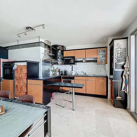 Apartment T3 Avec Climatisation Et Parking A La Ciotat